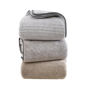 Ensemble de serviettes de bain pour homme Chuhui, gris rayé, en microfibre corail, séchage rapide, antibactérien, pour usage domestique - Product Image 5