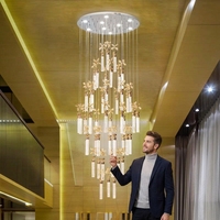 Lustre moderne en cristal sur mesure, grand, carré, long, en forme de tube, avec fleurs, art moderne, suspension LED, télécommande, hauteur réglable, intensité variable