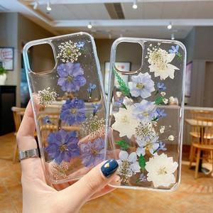 Funda de Teléfono Hecha a Mano con Flores Secas Reales en Resina Epoxi para <span class=keywords><strong>iPhone</strong></span> 17 <span class=keywords><strong>Pro</strong></span> <span class=keywords><strong>Max</strong></span> 16 15 14 13 <span class=keywords><strong>12</strong></span> - Product Image 5