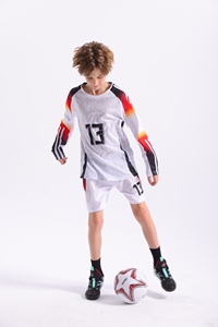 कस्टम बच्चे सॉकर व्यक्तिगत नाम प्लस आकार फिटनेस ट्रैकसूट थोक ओम लड़कों के स्वचालित कटिंग सेट - Product Image 3