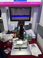 Máquina de Prueba de Suturas con Microscopio