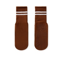 Chaussettes de yoga en gros, blanches, antidérapantes, avec picots, confortables pour le Pilates et le ballet
