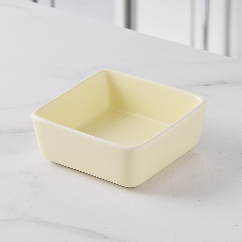 จานสี่เหลี่ยมเล็ก สีขาวนวล