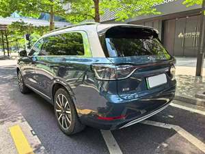 Auto eléctrico usado 2024 AITO M9 con pintura original y garantí<span class=keywords><strong>a</strong></span> del vehículo - Product Image 2