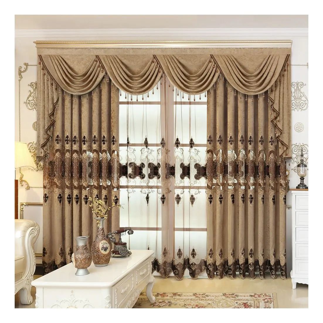 Tende di lusso ricamate per il soggiorno con mantovana elegante europeo mantovana tende finestra panno