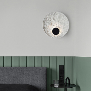 โคมไฟติดผนังดีไซน์นอร์ดิก โพสต์โมเดิร์น สำหรับห้องนอน ข้างเตียง บันได โรงแรม ทางเดิน โคมไฟรูปทรงผนัง สำหรับตกแต่งบ้าน - Product Image 6