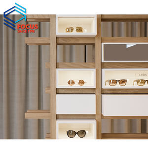 Escaparate de exhibición de gafas, diseño de escaparate óptico de madera, escaparate de sala de exposición, diseños de muebles - Product Image 2