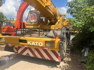 Grue de chantier d'occasion Kato SS500, 50 tonnes, moteur Mitsubishi, boîte de vitesses Weichai, équipement de levage mobile pour chantier de construction - Product Image 6