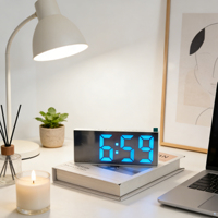 Jam Alarm Meja Kontrol Suara dengan Permukaan Cermin LED Digital Fashion dengan Kalender Elektronik Penyesuaian Kecerahan untuk Dekorasi Rumah.