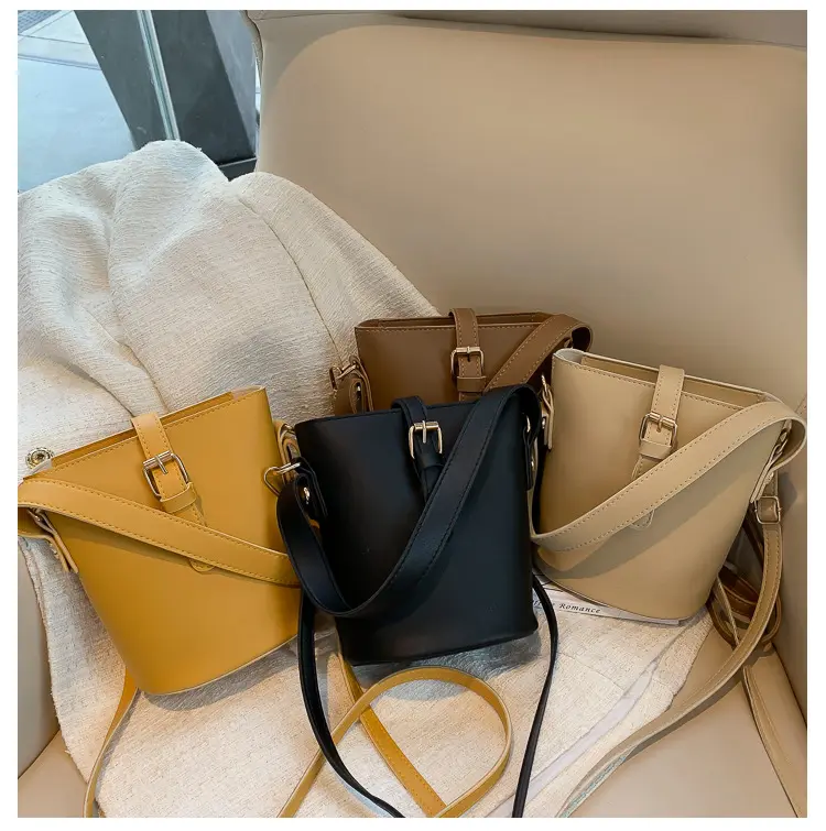 2022 New Pure Color Cute Female Bucket Bag Simple and Generous Large Capacity Crossbody Handbag