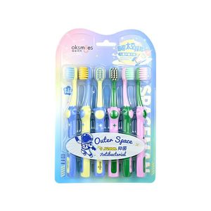 Okemiles Brosse à dents pour enfants, poils doux, design ergonomique, brosse à dents manuelle, thème spatial - Product Image 3