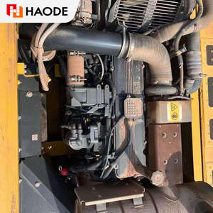 Excavadora Komatsu de 36 Toneladas del 2016 con Excelente Construcción, Bajo Consumo de Combustible, Rodamiento Central PLC y Pulgar Hidráulico Mecánico - Product Image 3