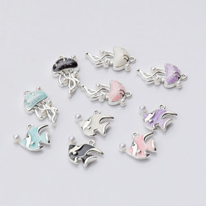 Pendentifs en forme de méduse et de poisson sur le thème de l'océan, en alliage de zinc, pour la fabrication de bijoux DIY, breloques unisexes GJ390 - Product Image 1