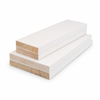 Plinthe en pin blanc apprêté pour la construction intérieure moderne et la menuiserie de construction - Vente en gros