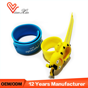 สายรัดข้อมือซิลิโคนแบบกำหนดเองสำหรับเด็ก พร้อมไม้บรรทัด - Product Image 4