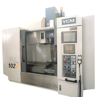 Tour-fraiseuse CNC verticale d'occasion Taiwan YCM FV102A robuste BT40 à broche unique 3 axes Fanuc 25kW 10000 tr/min à vendre
