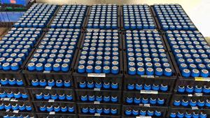 Sekrup 5000Mah 5ah 32650 3.2V Lifepo4 Sel Baterai 6ah 6000Mah 32700 Lifepo4-Beli 32700 Lifepo4,Lifepo4 Cell 32650,32650 Lifepo4 - Product Image 5