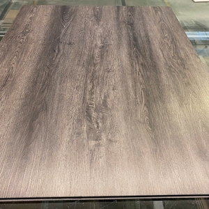 Láminas de Suelo de Vinilo PVC de Bajo Mantenimiento y Fácil Limpieza, Resistentes a la Humedad, Insonorizantes, Rollos de Suelo Plástico, Línea de Producción Moderna - Product Image 4