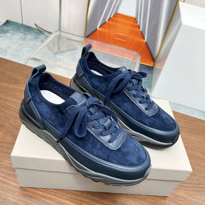 รองเท้าลำลองผู้ชายระดับไฮเอนด์ สไตล์ใหม่สำหรับฤดูใบไม้ผลิและฤดูใบไม้ร่วง หนังฟรอสต์ ระบายอากาศได้ดี พื้นหนา เพิ่มความสูง เหมาะสำหรับเดิน - Product Image 1