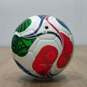 Ballon de football de l'Édition Mondiale 2026 Taille 5 en cuir sans couture avec logo personnalisé, populaire dans le monde entier, laminé et durable pour l'entraînement - Product Image 2