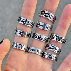 Anillos de Dedo de Acero Inoxidable Estilo Punk Vintage para Fiestas, con Diseños de Luna, Estrella, Mariposa, Flor, Llama, Dragón, Cruz y Cara Feliz, para Mujeres y Hombres - Product Image 2