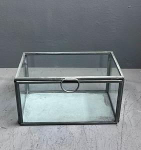 Caja de Joyería Decorativa Hecha con Latón y Vidrio/Espejo, Utilizada para Exhibición y Almacenamiento de Joyas, Proveedor de la India - Product Image 6