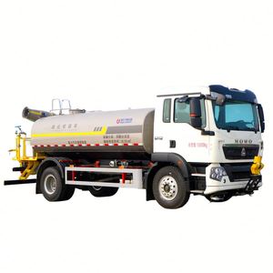 China Can Customize 4*2 Heavy Duty Dust Suppression Truck 5 Cubic Spray Truck City Road Greening <b>Sprayer</b> - Product Image 1