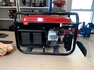 Generador Portátil de Gasolina de 3kVA 5kw, Precio de Generador de Energía a Gasolina para el Hogar con Motor Nuevo en Venta - Product Image 4