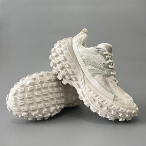 Zapatillas de Lujo Defender 2026, Último Modelo, Diseño Moderno, Antideslizantes, con Suela de Goma con Dientes de Neumático - Product Image 2