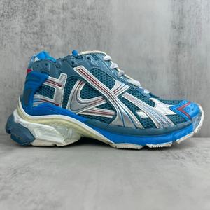 Chaussures de sport de luxe pour hommes et femmes, chaussures de marche rehaussantes, chaussures de course respirantes et confortables - Product Image 2