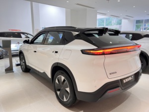 รถยนต์ Dongfeng Aeolus L7 PHEV EV ปี 2025 ผลิตในจีน ระยะทางวิ่ง 1500 กม. รถ SUV 5 ประตู ระยะทางวิ่งด้วยไฟฟ้า 205 กม. เหมาะสำหรับครอบครัว - Product Image 5