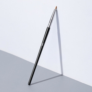 Pinceau correcteur double tête, éponge, pinceau anti-cernes, pinceau pour les cernes, pinceau pour les fentes lacrimales, pinceau de maquillage portable - Product Image 6