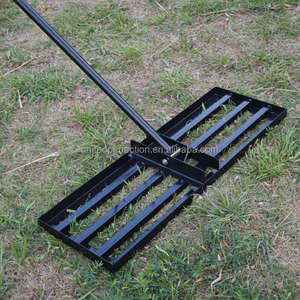 <span class=keywords><strong>Râteau</strong></span> de paysage Outils de nivellement du sol de jardin personnalisés Acier avec poignée pliable Râteaux <span class=keywords><strong>à</strong></span> main Niveau de <span class=keywords><strong>râteau</strong></span> de pelouse pour le jardin - Product Image 1