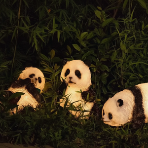 Las lindas luces de panda añaden un brillo festivo a jardines, parques y paisajes públicos. - Product Image 1