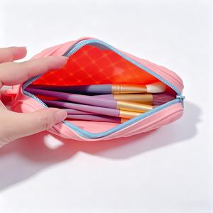 <b>Silicone</b> Portable Storage Bag, Travel Makeup Bag, Beauty Tool, Multi-purpose <b>Waterproof</b> Toiletry Storage Bag - Product Image 3