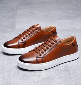 A04 Zapatillas de cuero brillante para hombre, de primera capa de piel de vaca, con cordones, para negocios, con alzas, de alta calidad, blancas, tallas 47 48, con forro de malla y plantilla de EVA - Product Image 4