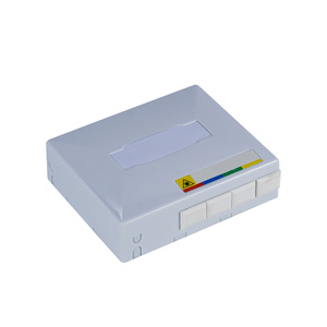 <span class=keywords><strong>4</strong></span>-<span class=keywords><strong>Port</strong></span> FTTH tường sợi quang ổ cắm Bảng điều khiển Wifi 3G & 4G tương thích thiết bị đầu cuối hộp GSM Mạng FWS thiết bị sợi quang - Product Image 4