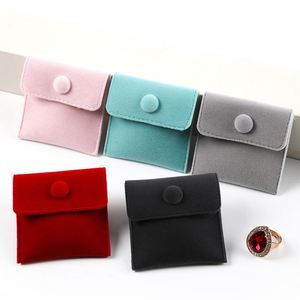 Pochette à bijoux double en peluche personnalisable avec logo, pour colliers, bagues et autres bijoux, protection pour vos perles et bijoux. - Product Image 2