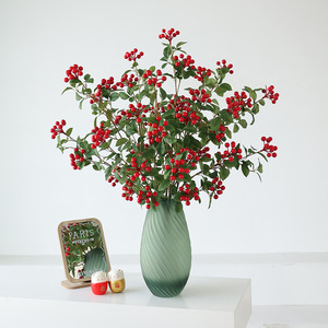 Plante artificielle de fruit de la fortune avec baies rouges et feuilles vertes pour la décoration intérieure, accessoires de mariage du Nouvel An chinois, en plastique et soie - Product Image 2