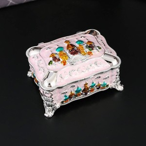 Coffret à bijoux vintage en alliage de zinc, style <span class=keywords><strong>château</strong></span> russe, émail rose, boîte à bibelots en métal sur pieds, doublure en velours <span class=keywords><strong>rouge</strong></span>, coffre à souvenirs - Product Image 4