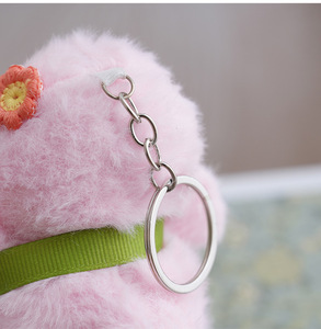 Porte-clés en peluche canard mignon avec fleur au crochet, pendentif jouet en peluche 3D doux et moelleux, breloque de sac, peluches - Product Image 6