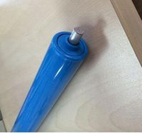 Rouleau de convoyeur en plastique à arbre hexagonal de 50 mm de diamètre avec cadre de rouleau en acier zingué