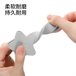 Magnetic Hat <b>Clip</b> For Backpack Travel Outdoor Use Beige And Gray Plastic Strong Magnetic <b>Hook</b> With Silicone Storage Design - Product Image 3