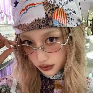 Nouvelles Lunettes de Soleil de Luxe Y2K 2026 pour Femme, Design Pliable Ovale en Métal, Style Street Art, Protection Solaire pour Voyage en Extérieur - Product Image 4