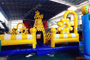 Mur d'escalade jaune gonflable pour des activités d'aventure passionnantes et des loisirs en plein air - Product Image 6