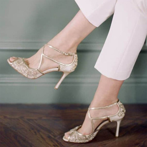 Sandales de mariage élégantes à bout ouvert pour femmes 2024, logo personnalisé, talons aiguilles, chaussures de <span class=keywords><strong>mariée</strong></span> respirantes de luxe avec semelle intérieure en PU - Product Image 4