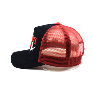 Tùy Chỉnh Cổ Điển Dành Cho Người Lớn 2 Tone Màu Đen Vải To Sợi Màu Đỏ Lưới Trở Lại Thêu Logo <span class=keywords><strong>Trucker</strong></span> <span class=keywords><strong>Hat</strong></span> Cap Phong Cách Hip Hop Jersey Thiết Kế Cho Bãi Biển - Product Image 4