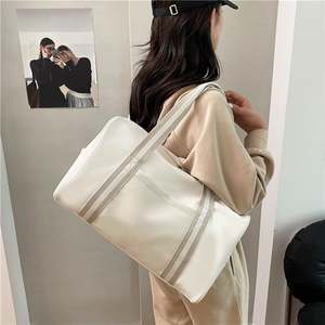 Sac de sport personnalisé de grande capacité pour filles, sac à main de sport en PU imperméable, sac de voyage portable, sac de sport - Product Image 5