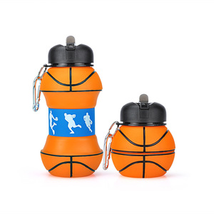 Botella de Agua Plegable y Portátil de Silicona con Diseño de Balón de Fútbol, 550 ml, Resistente al Calor, para Uso en Exteriores - Product Image 2