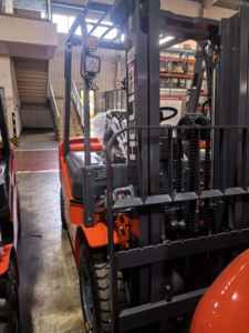 גובה 12 מ 'אלי 2.5 מלגזה g3 מלגזה עם מזלגות מסתובב למכירה מלגזה 3.5 טון דיזל 5 מטר הרמת גבהים - Product Image 2